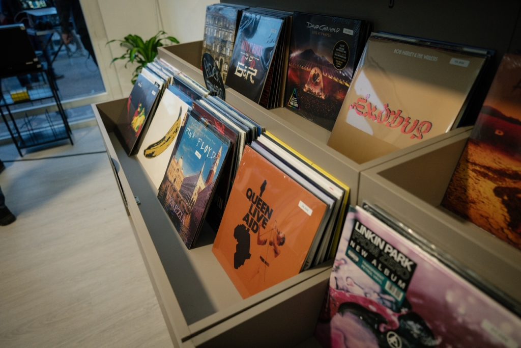 Dyna Records